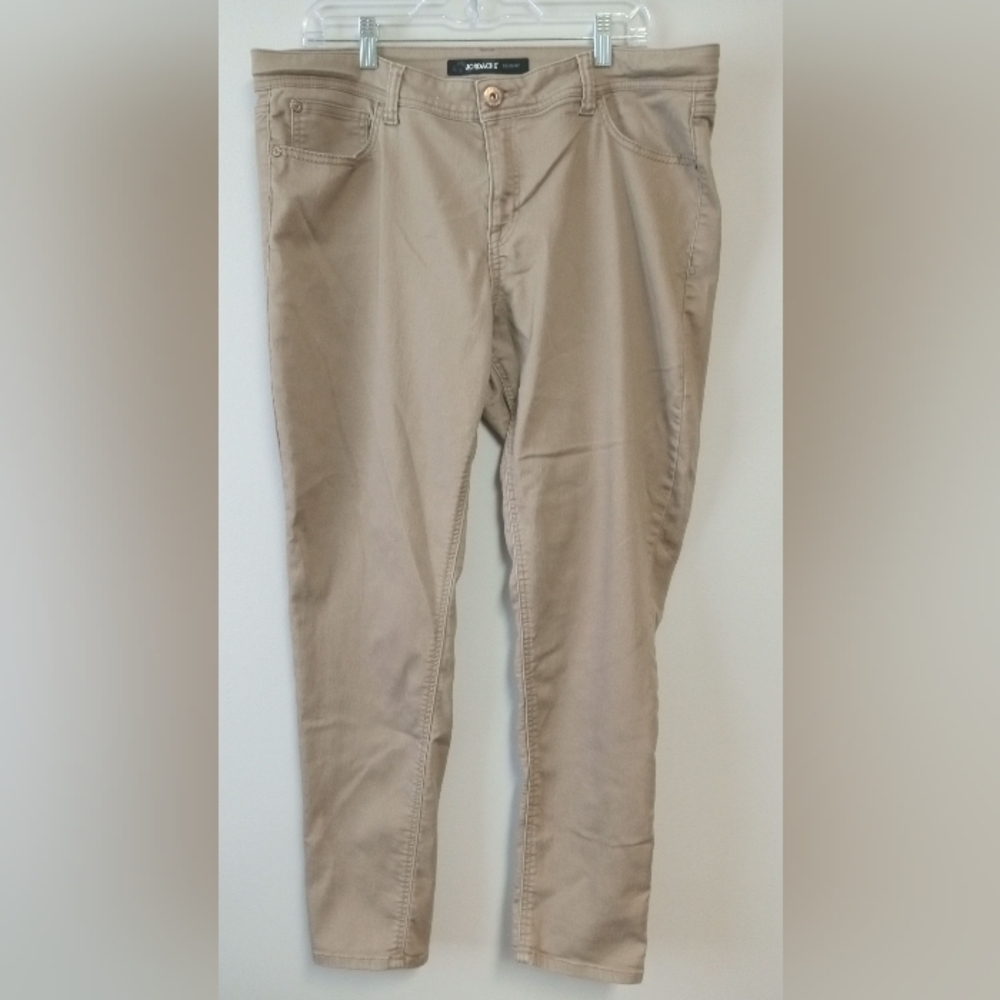 Jordache Women's Khaki Size 18 Skinny Jeans